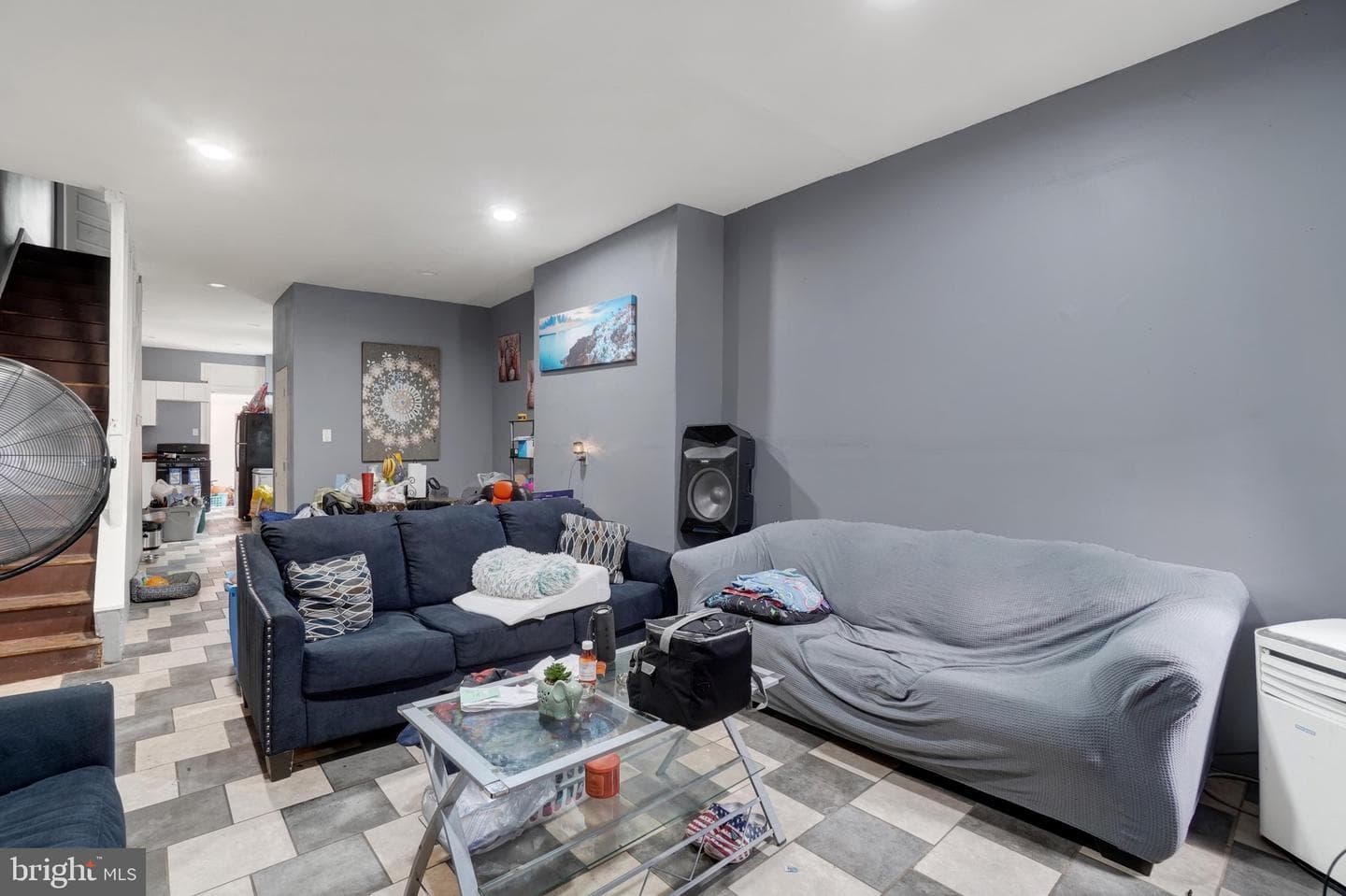 626 W Princess Street photo 3