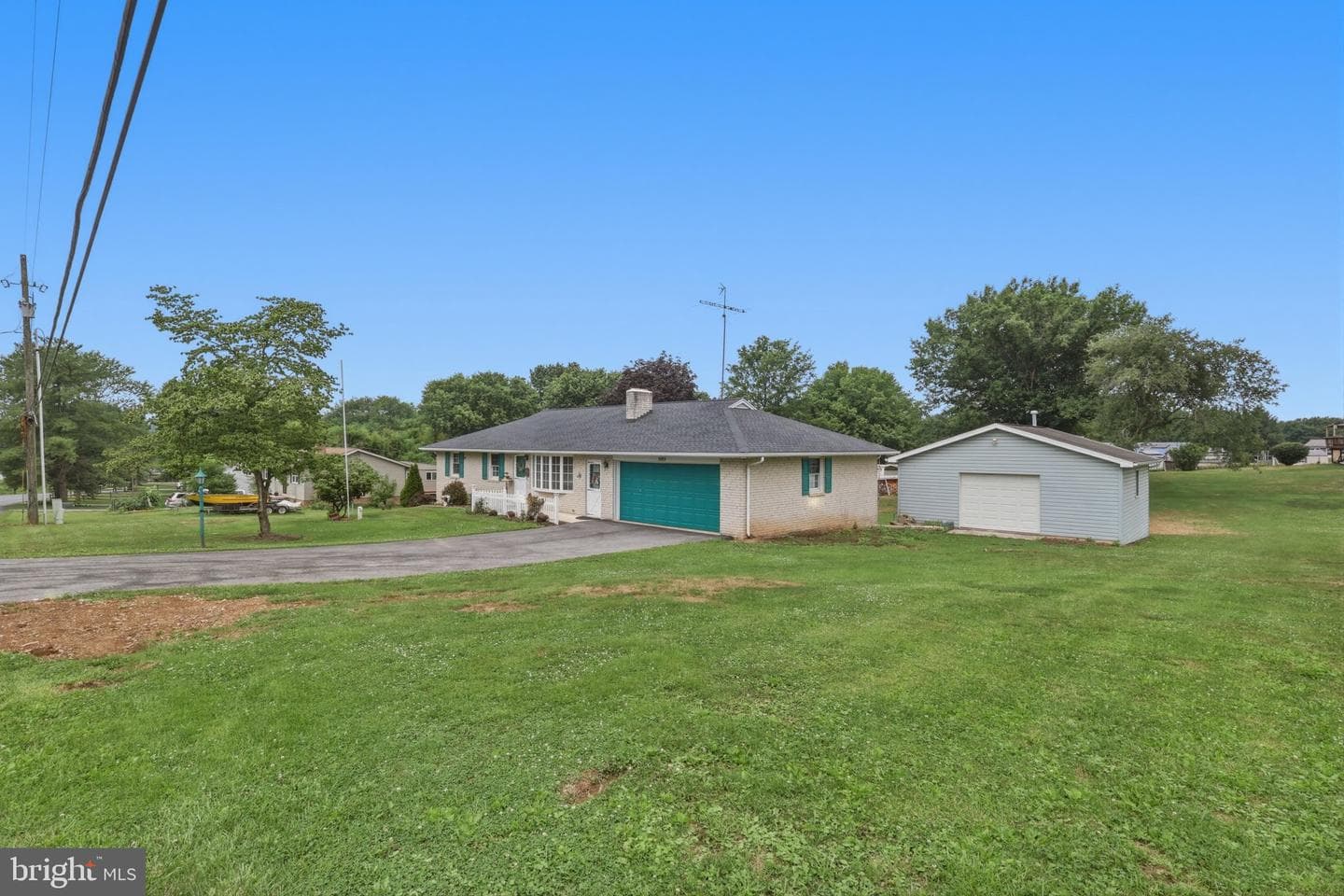 5893 Ambau Road photo 12
