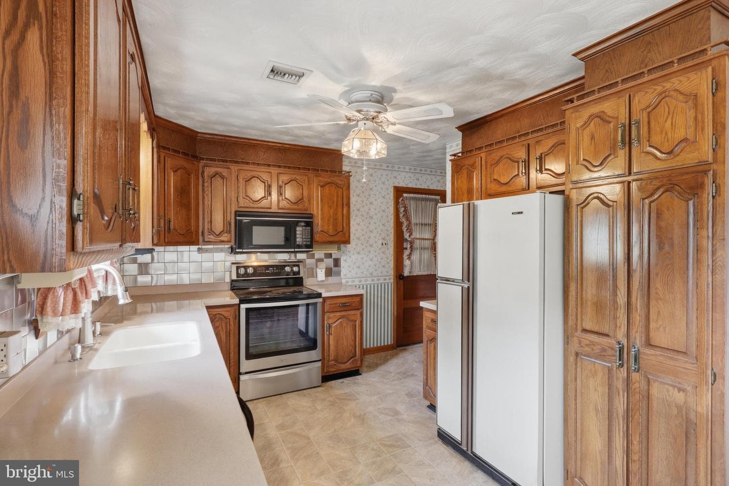 5893 Ambau Road photo 18