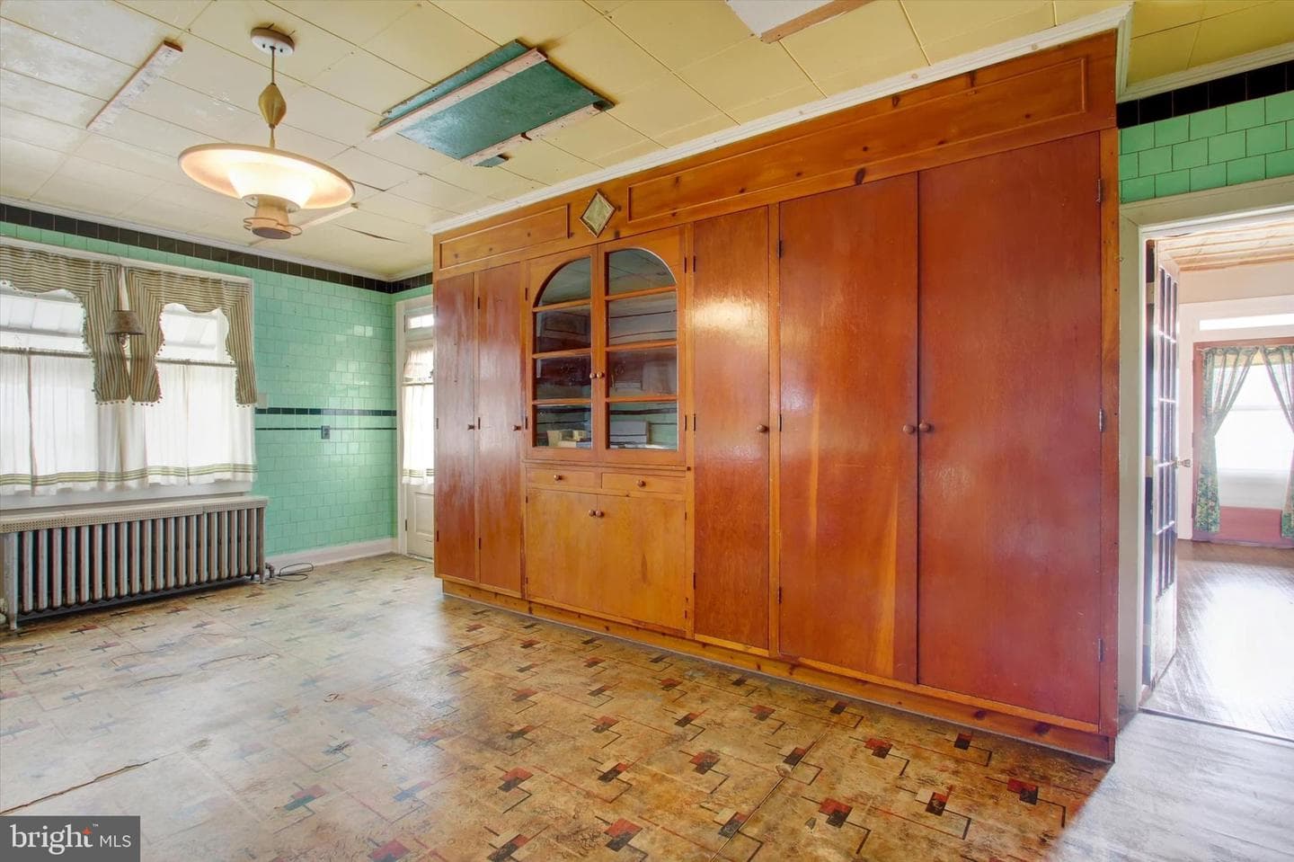 544 York Street photo 12