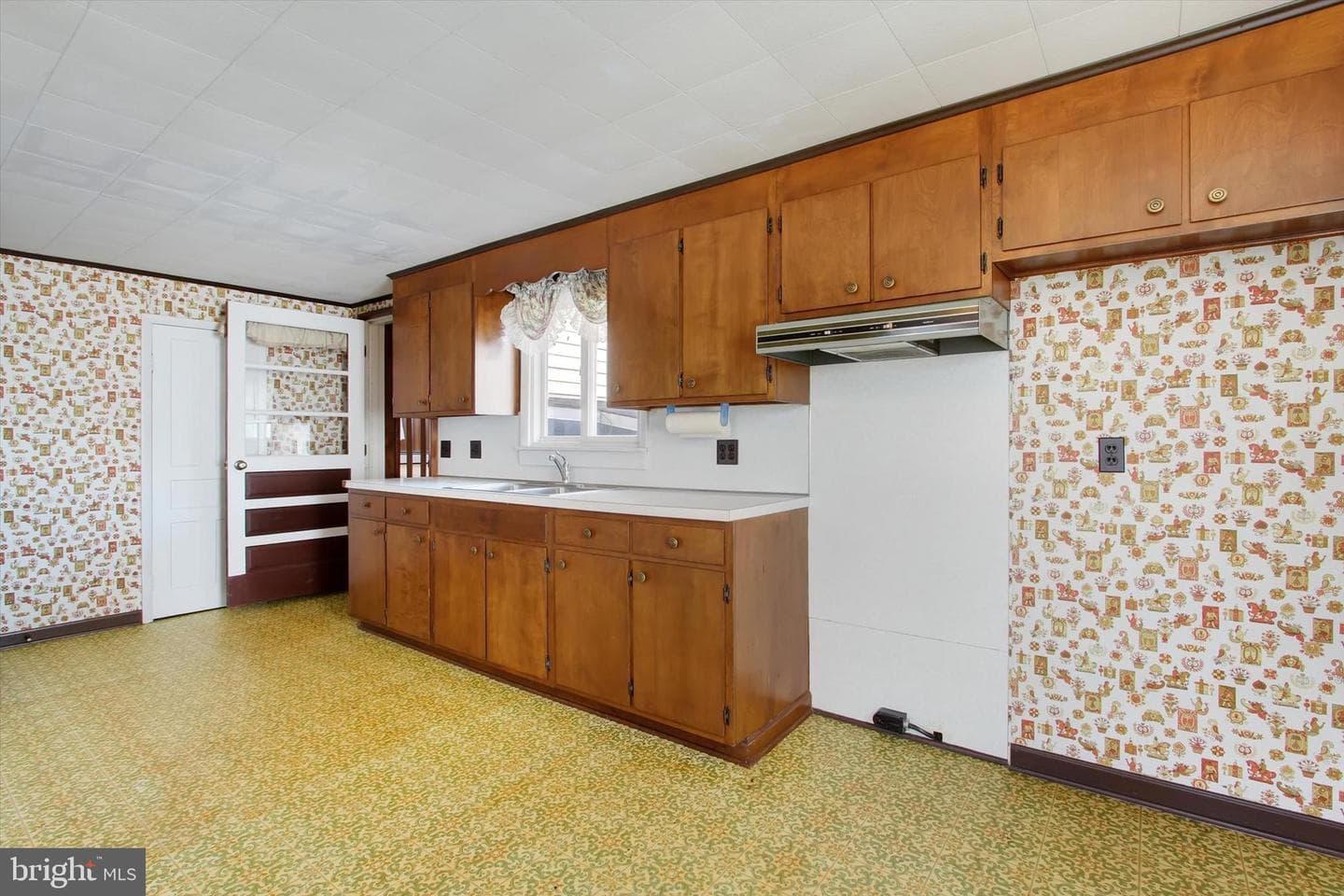 544 York Street photo 27