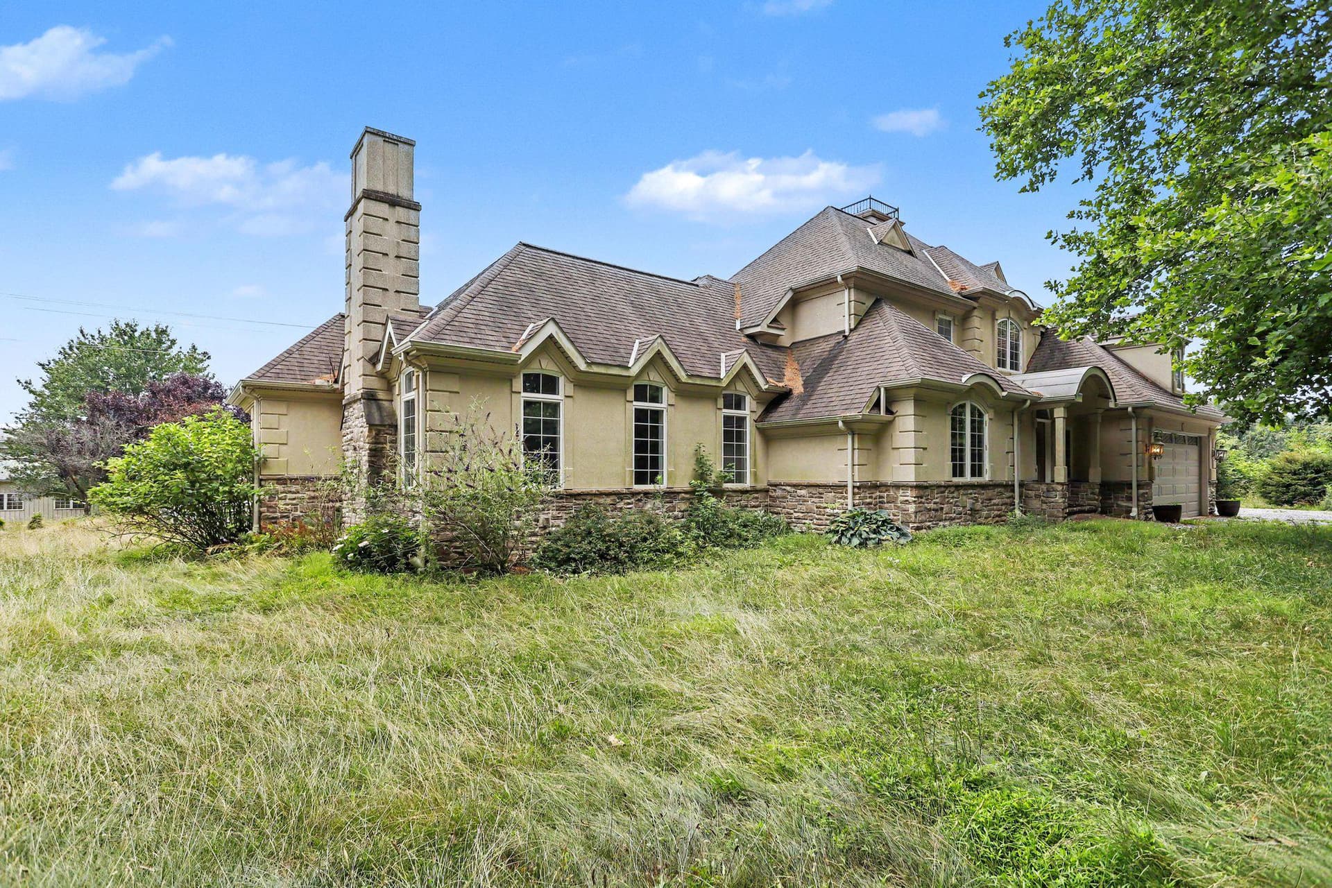 4097 Wren Road photo 2