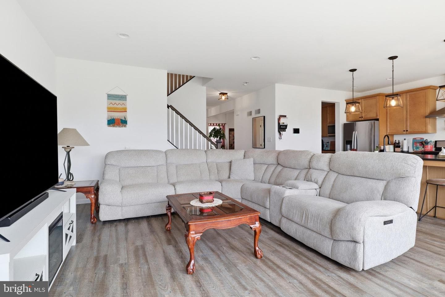 216 Hollyhock Drive photo 10