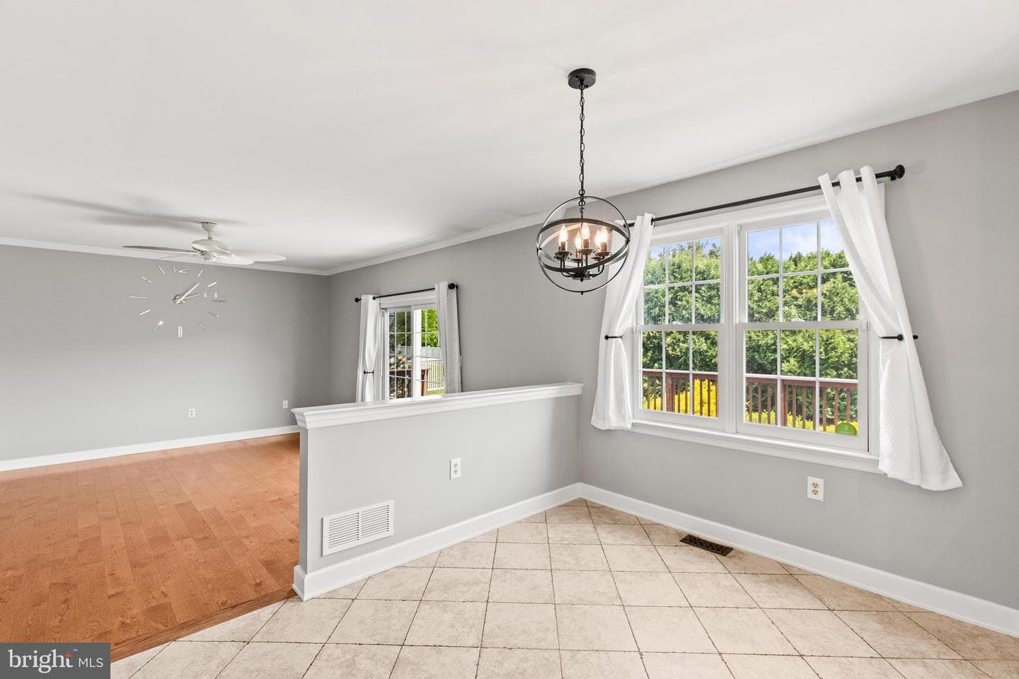 678 S Maurice Street photo 15