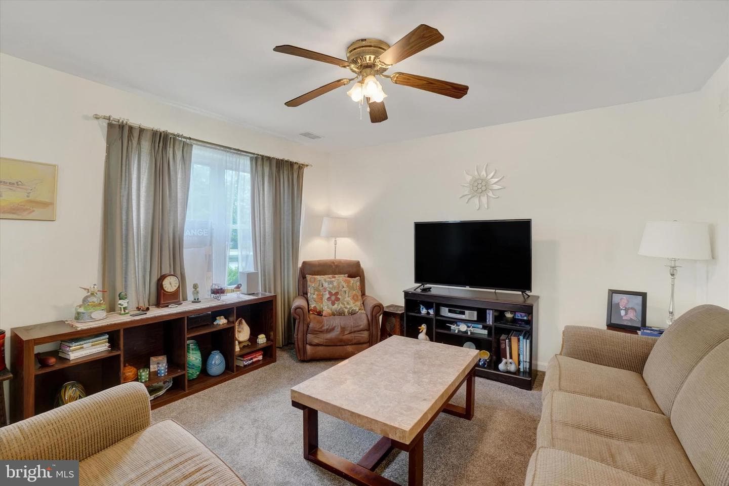 1010 Village Way #1010 photo 6