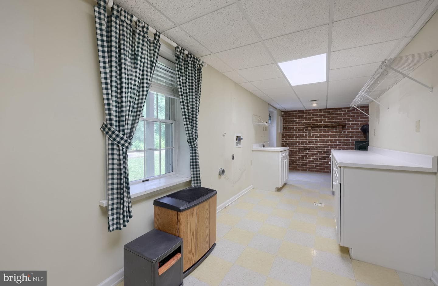 355 Roxberry Road photo 32