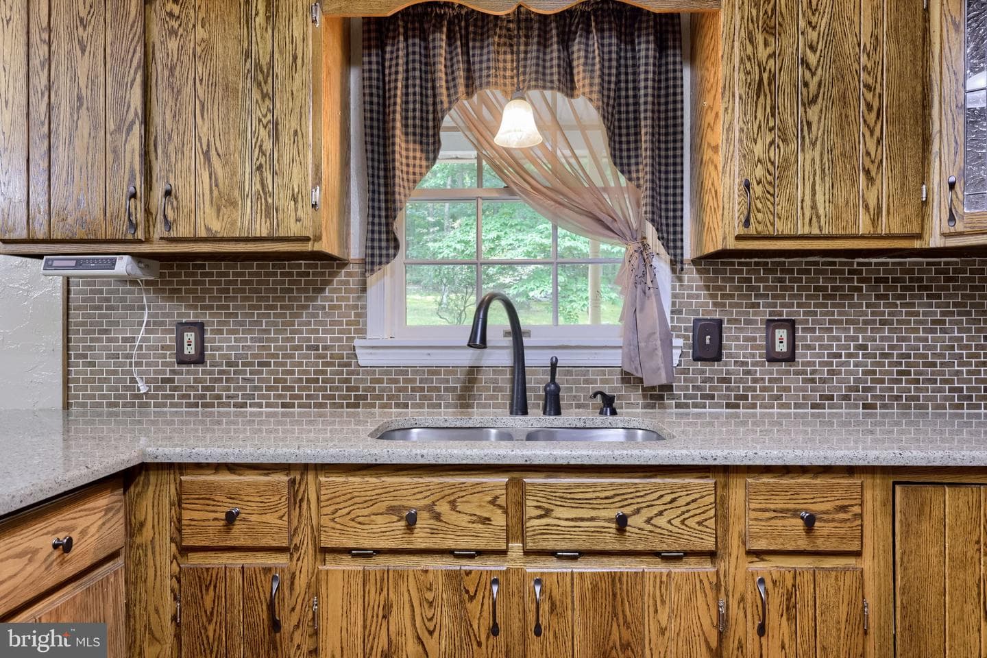 355 Roxberry Road photo 6