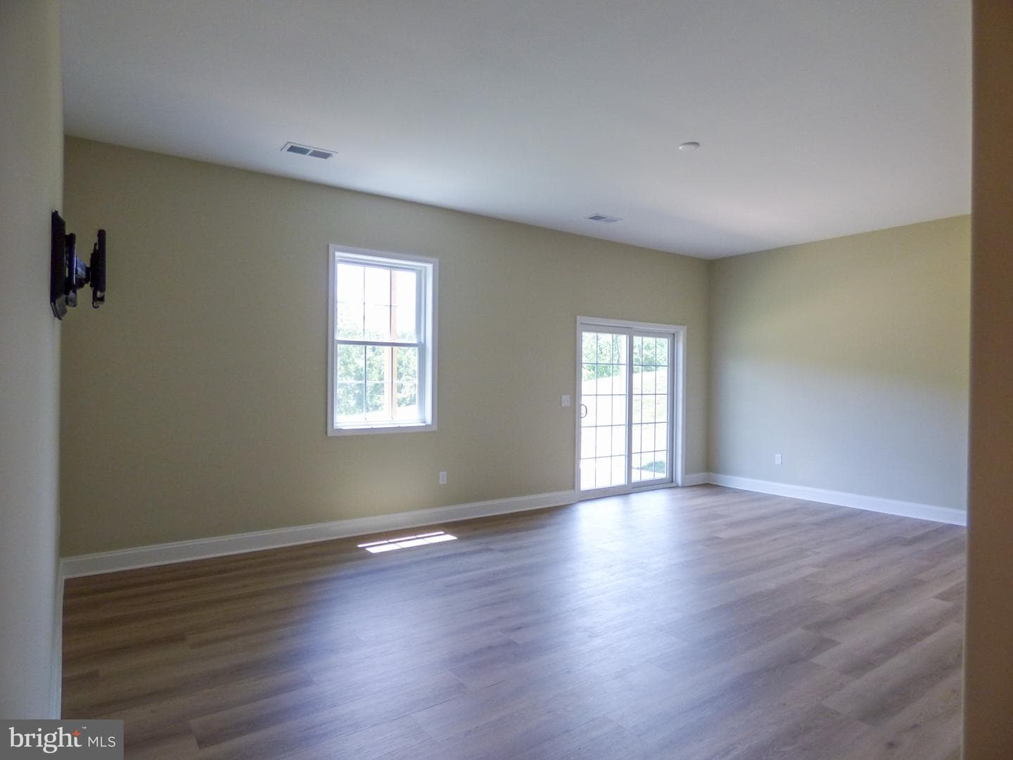 515 High Meadow Way photo 2