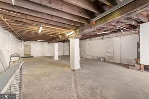 1880 W Market Street photo 35