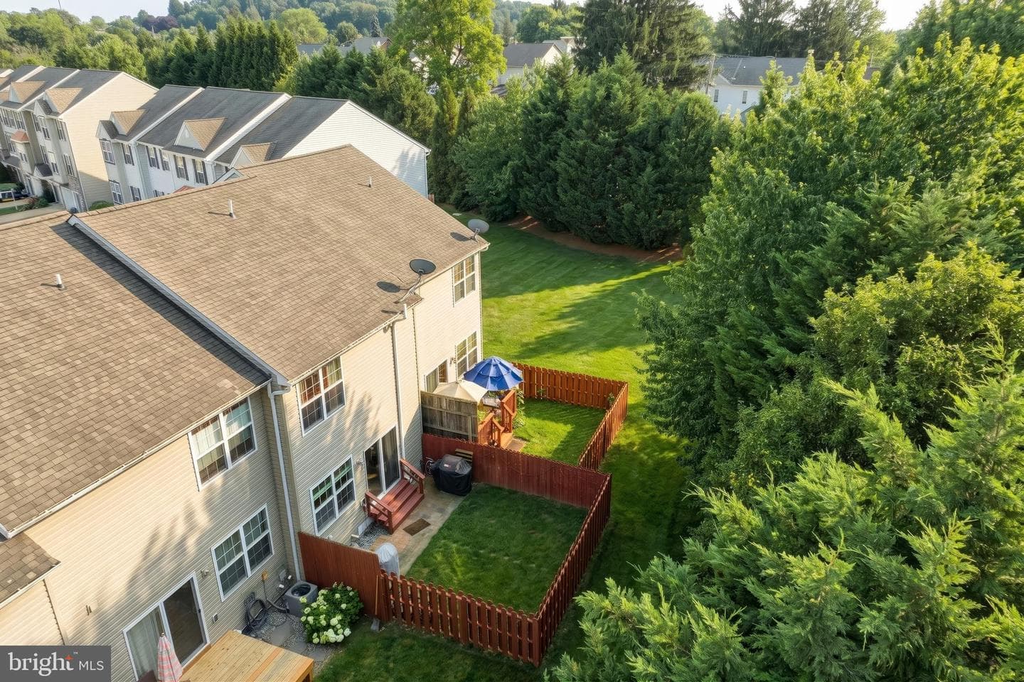 2432 Schultz Way photo 4