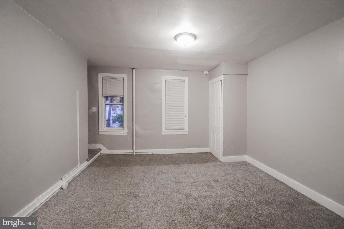 320 Wallace Street photo 11
