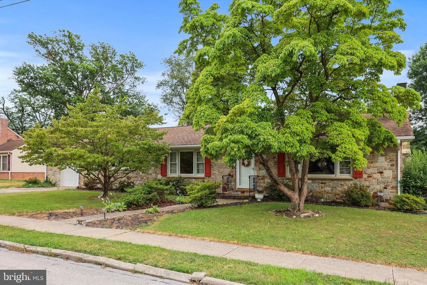 263 Mckinley Avenue photo 3