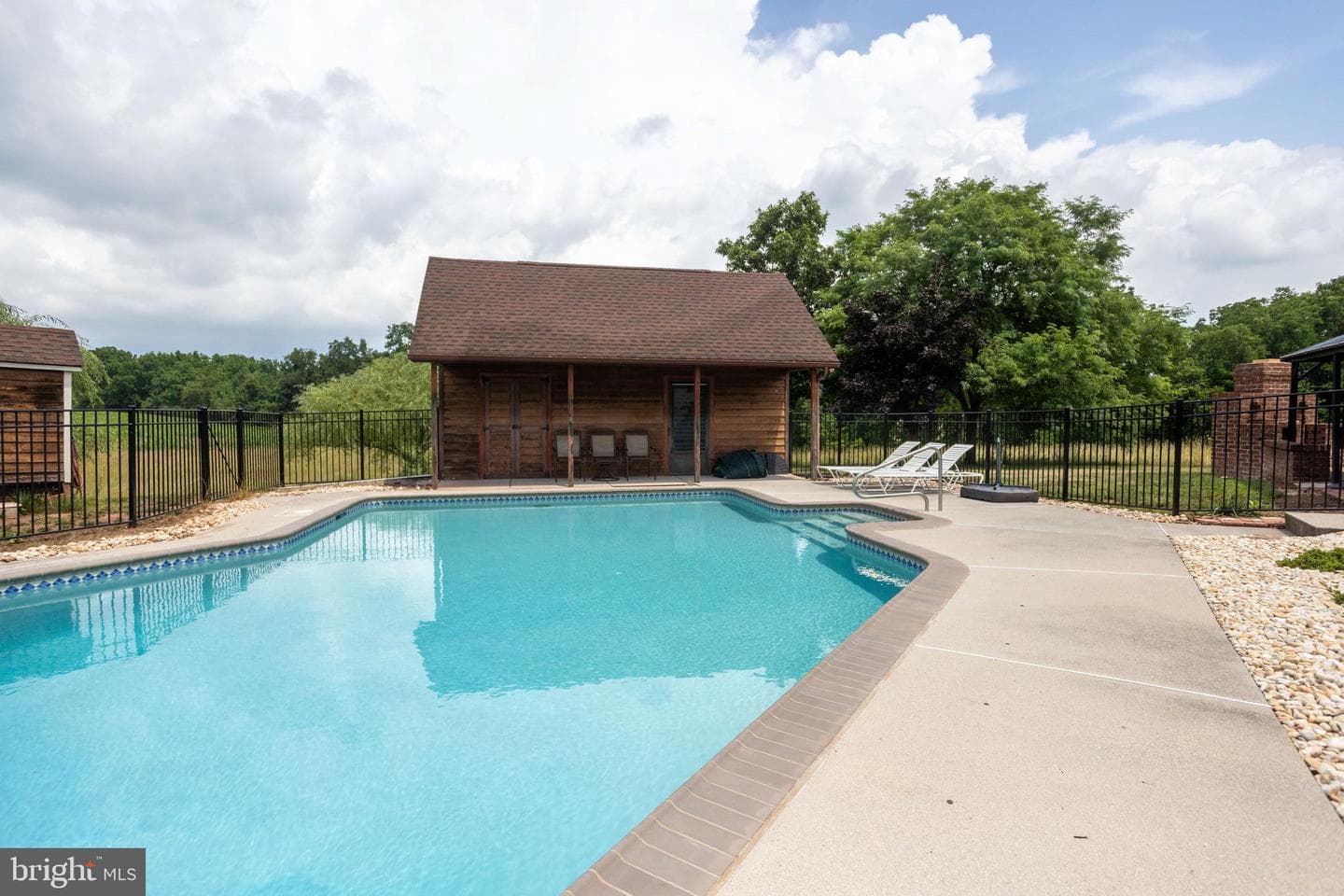38 Hoffman Road photo 37