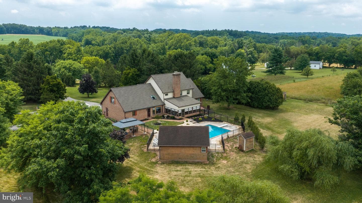 38 Hoffman Road photo 42