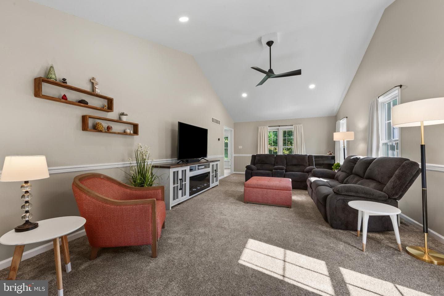 145 Lakeside Drive photo 11