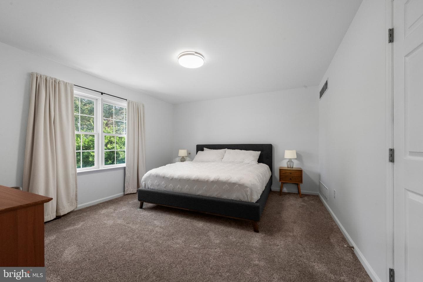 145 Lakeside Drive photo 27