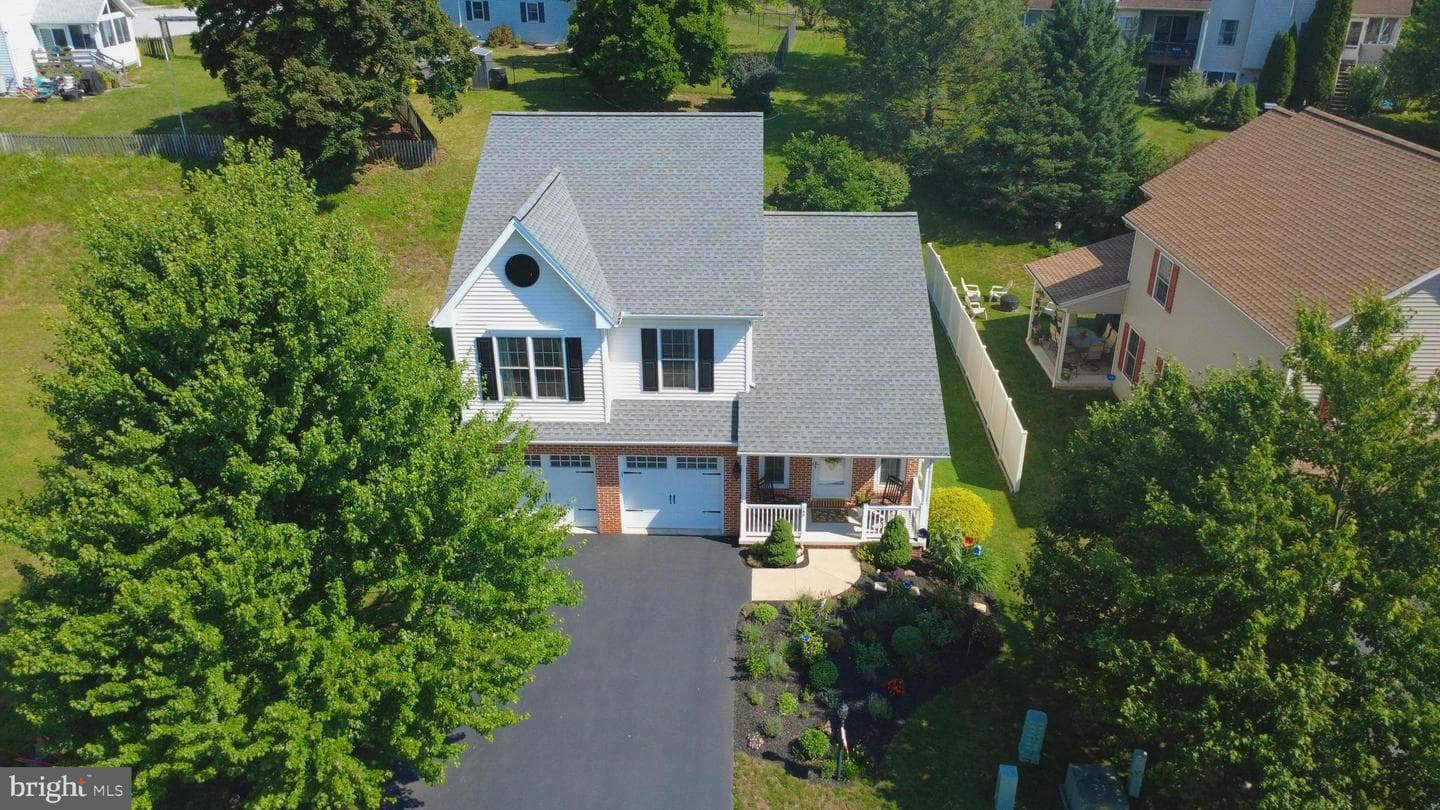 145 Lakeside Drive photo 5