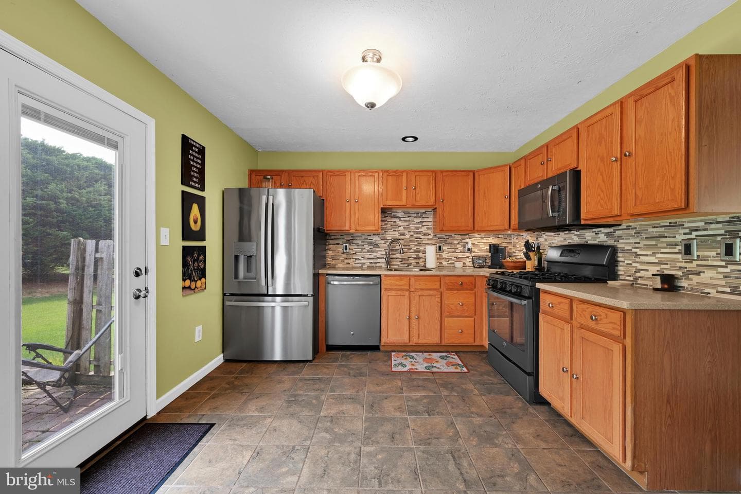 208 Country Ridge Drive photo 12