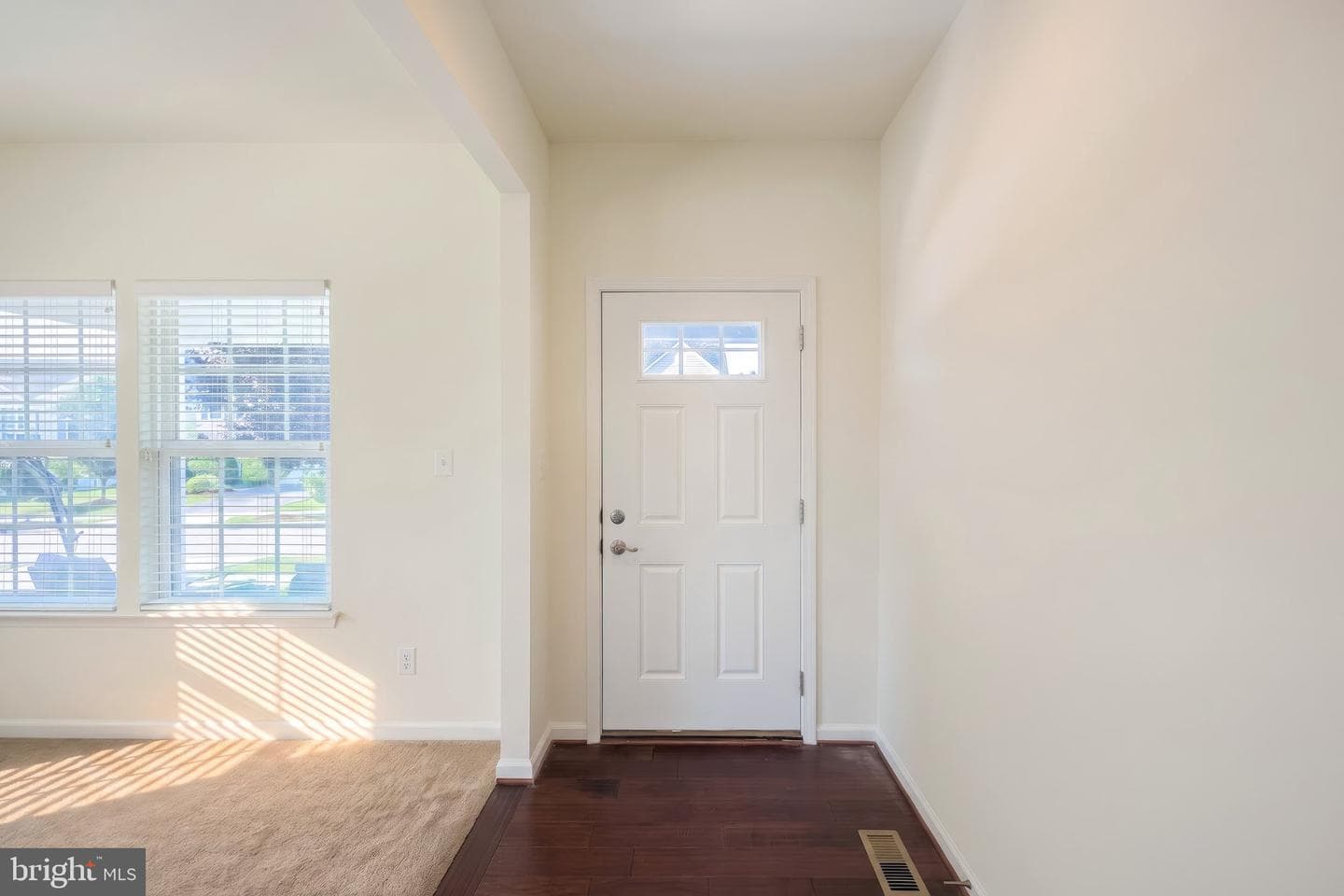 1218 Alta Vista Way photo 5