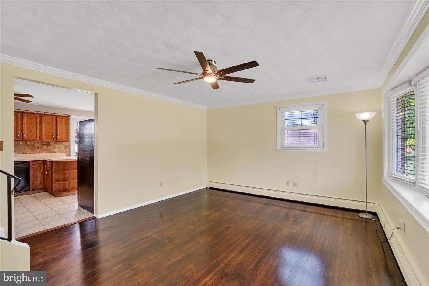 2918 Herrlyn Court photo 5