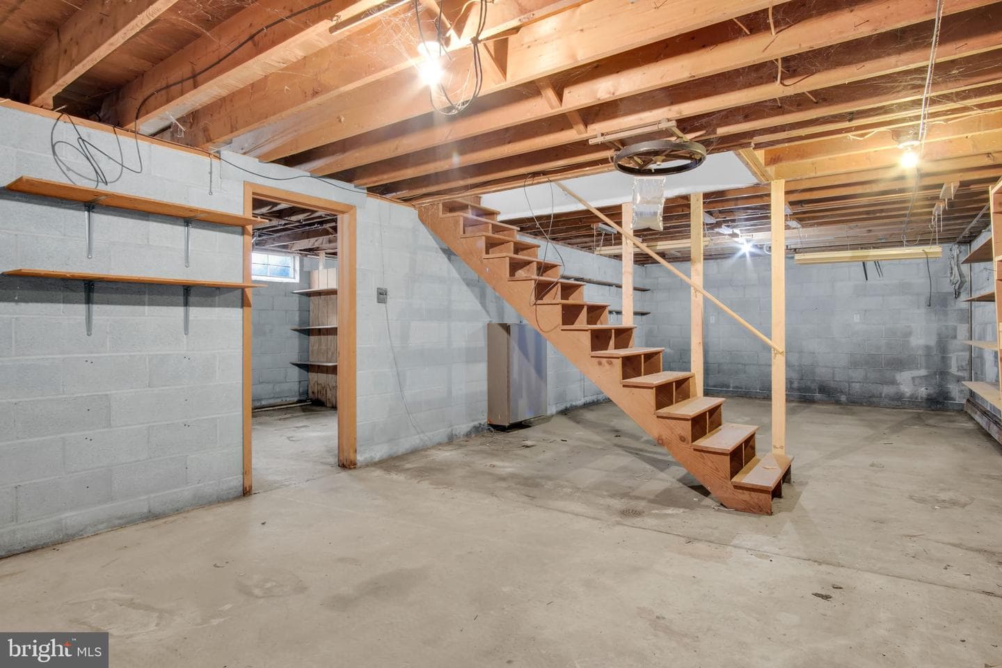 811 Greenbriar Road photo 36