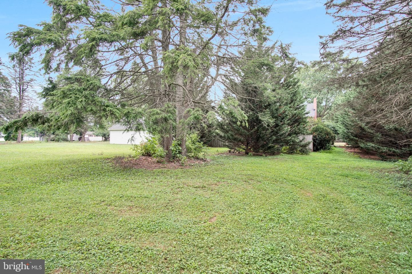 811 Greenbriar Road photo 46