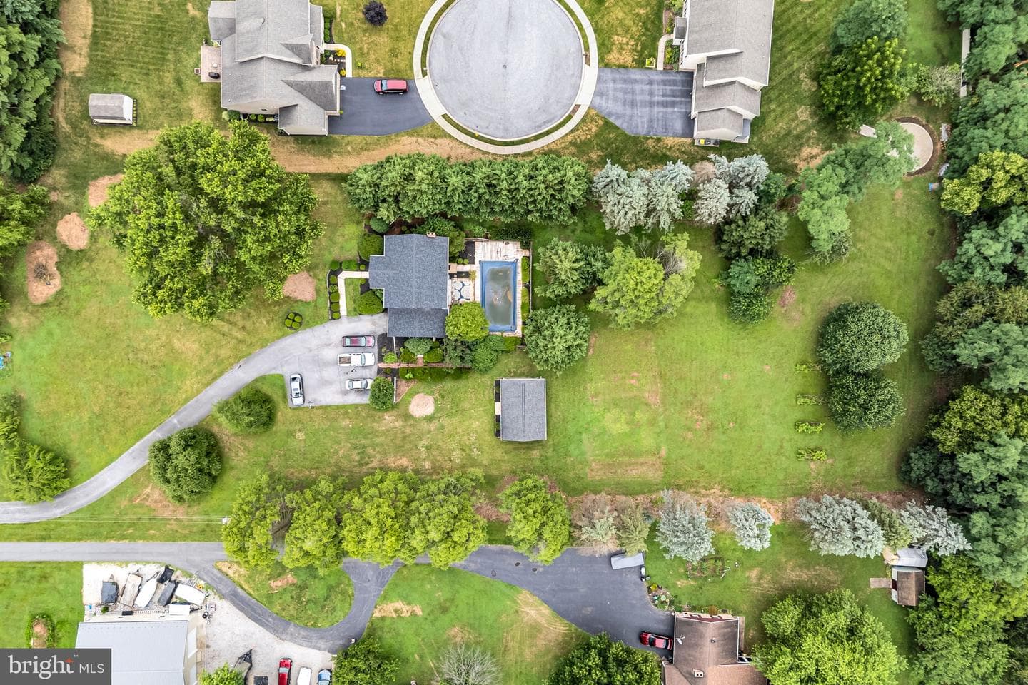 811 Greenbriar Road photo 49