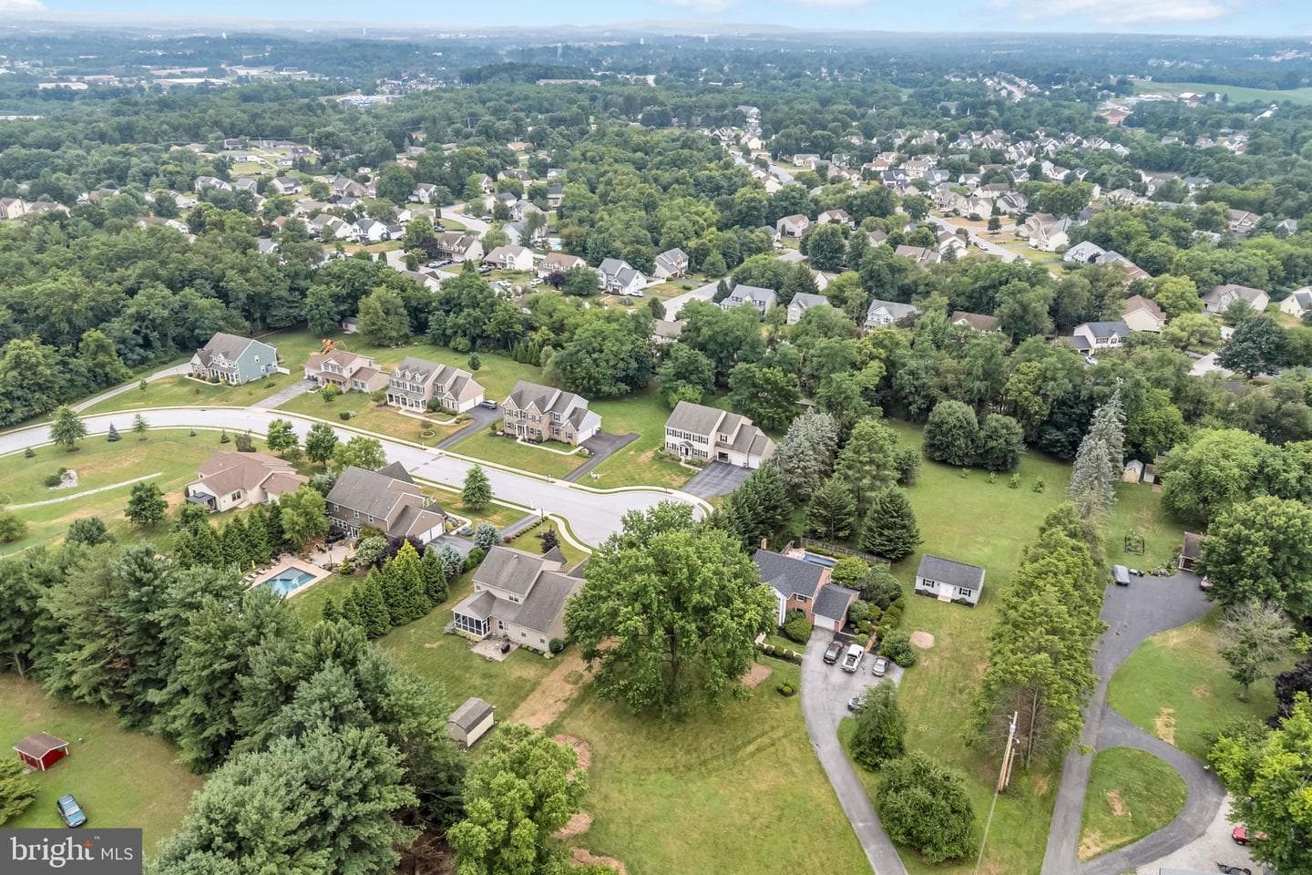 811 Greenbriar Road photo 51