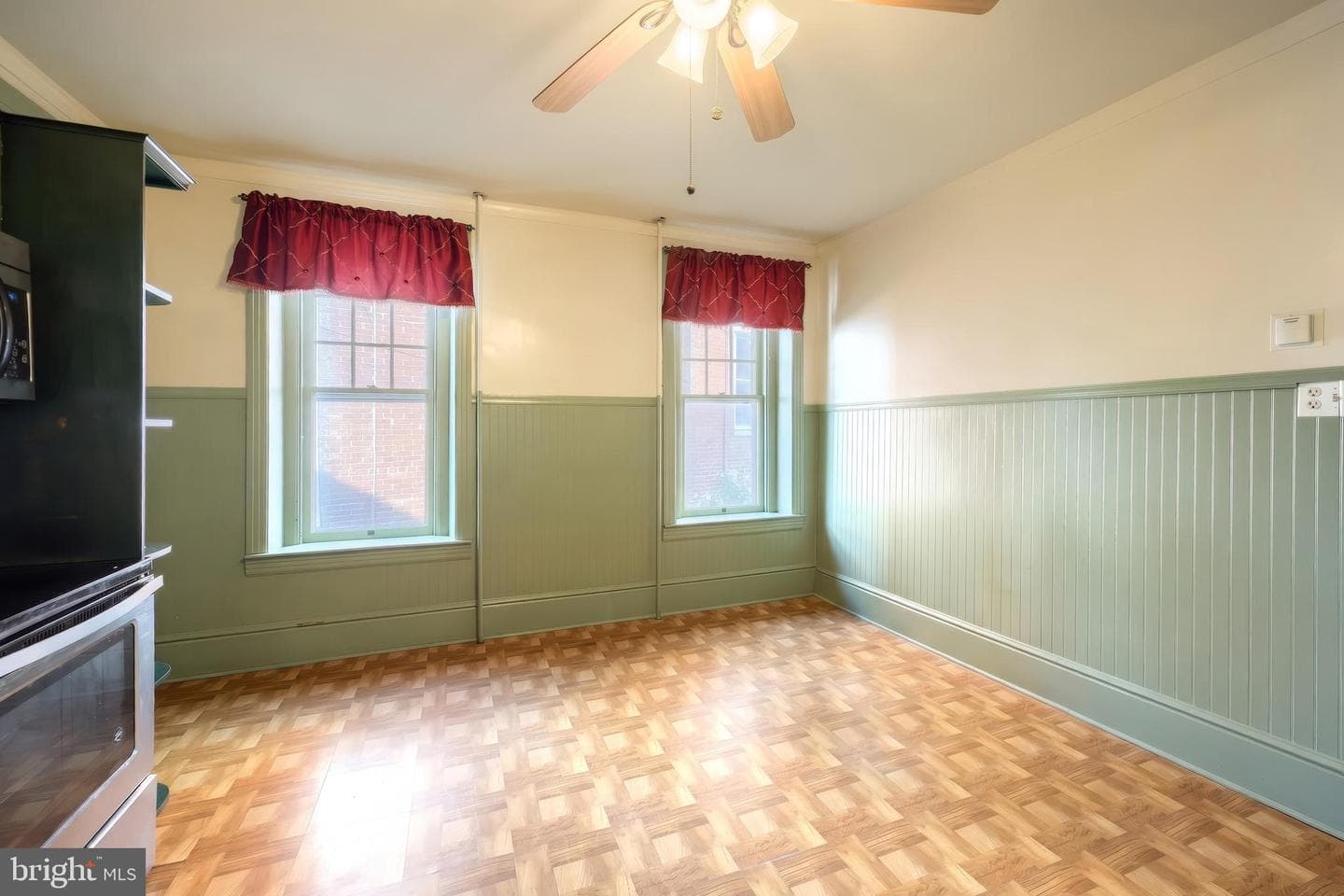 509 W Broadway photo 15