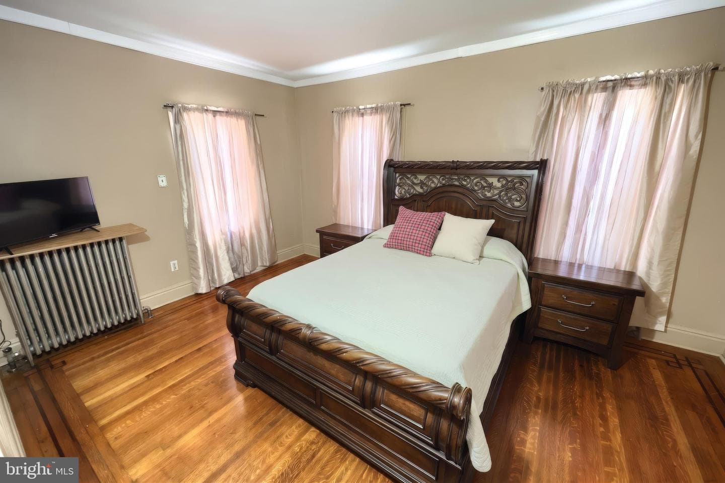 509 W Broadway photo 22