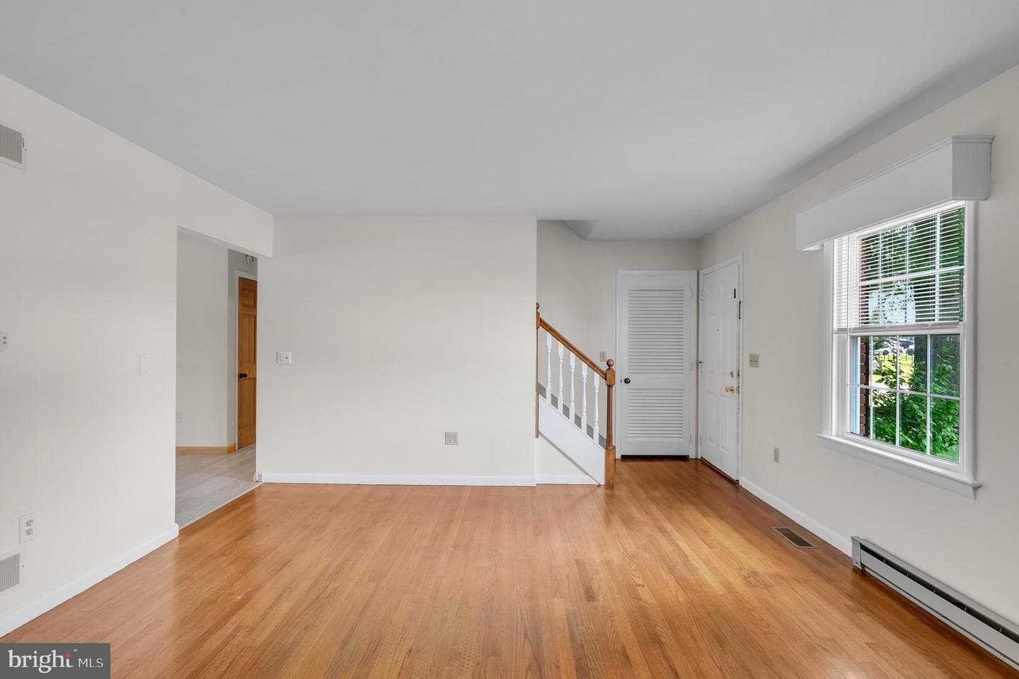 1150 Westminster Avenue photo 19