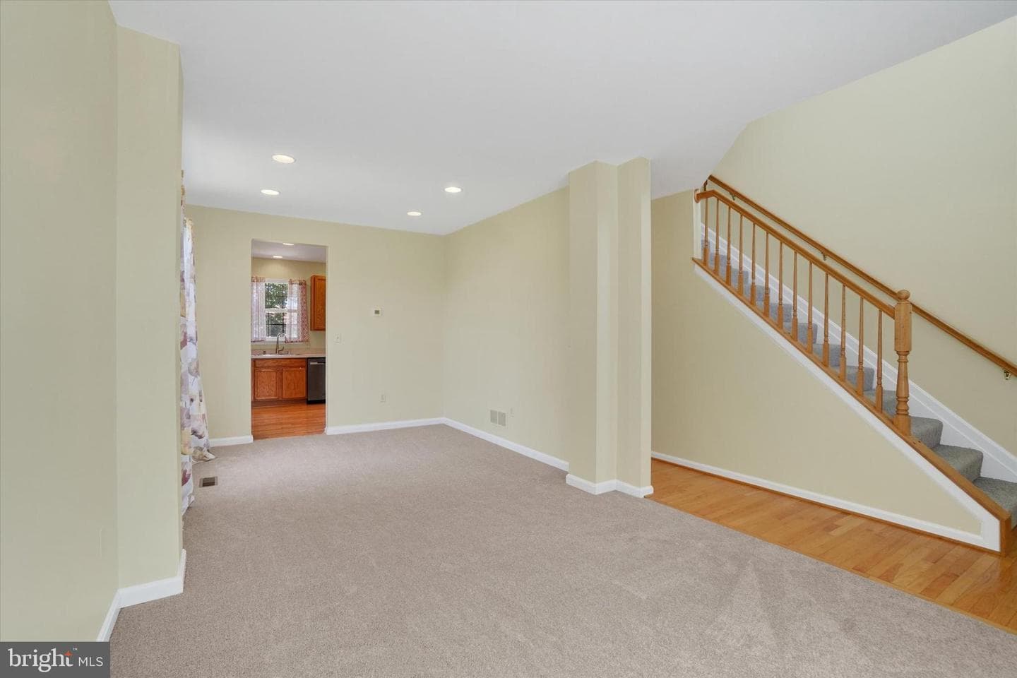906 Millcreek Road photo 5