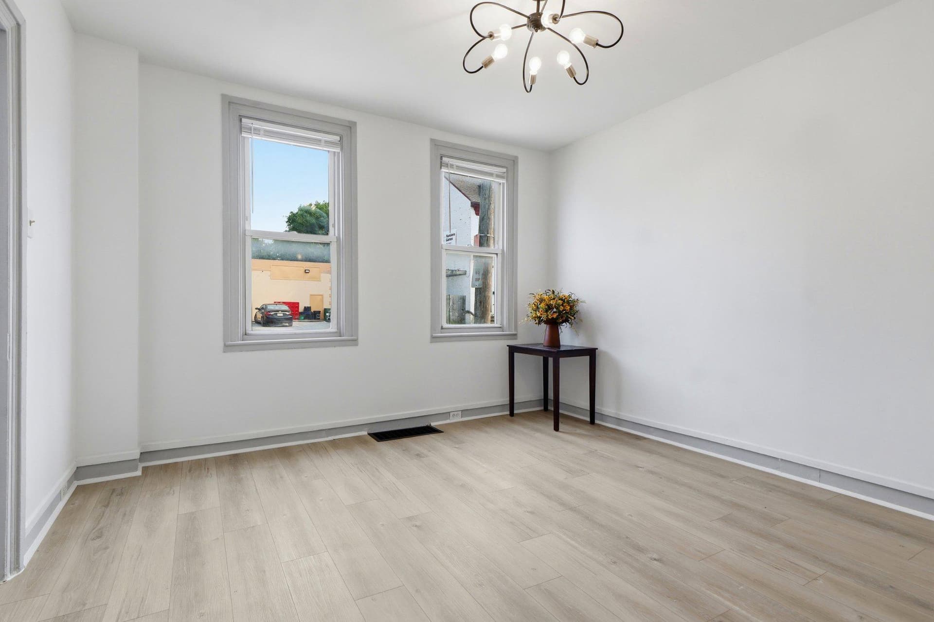 1269 E Philadelphia Street photo 3
