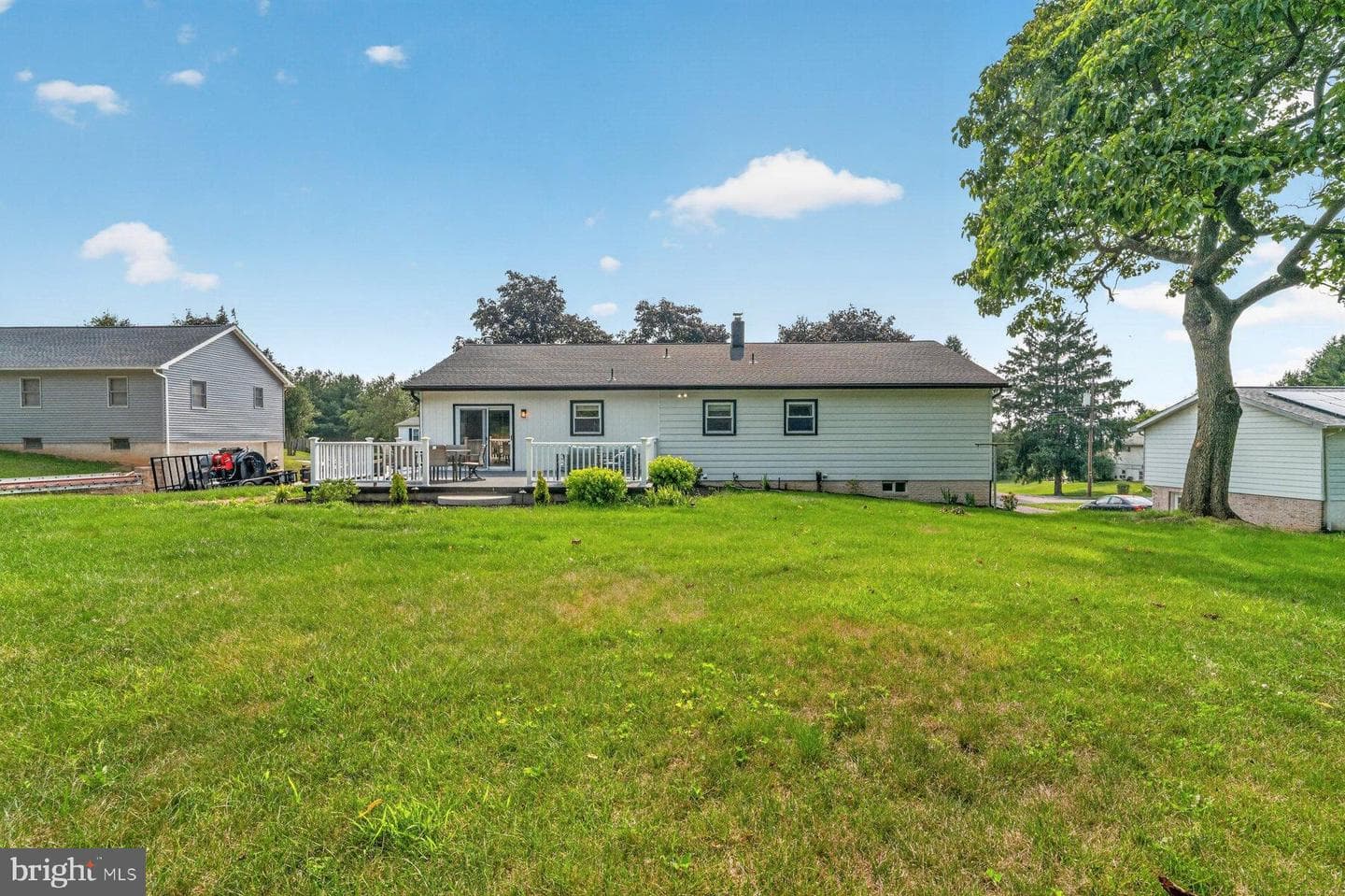 327 S Duke Street photo 48