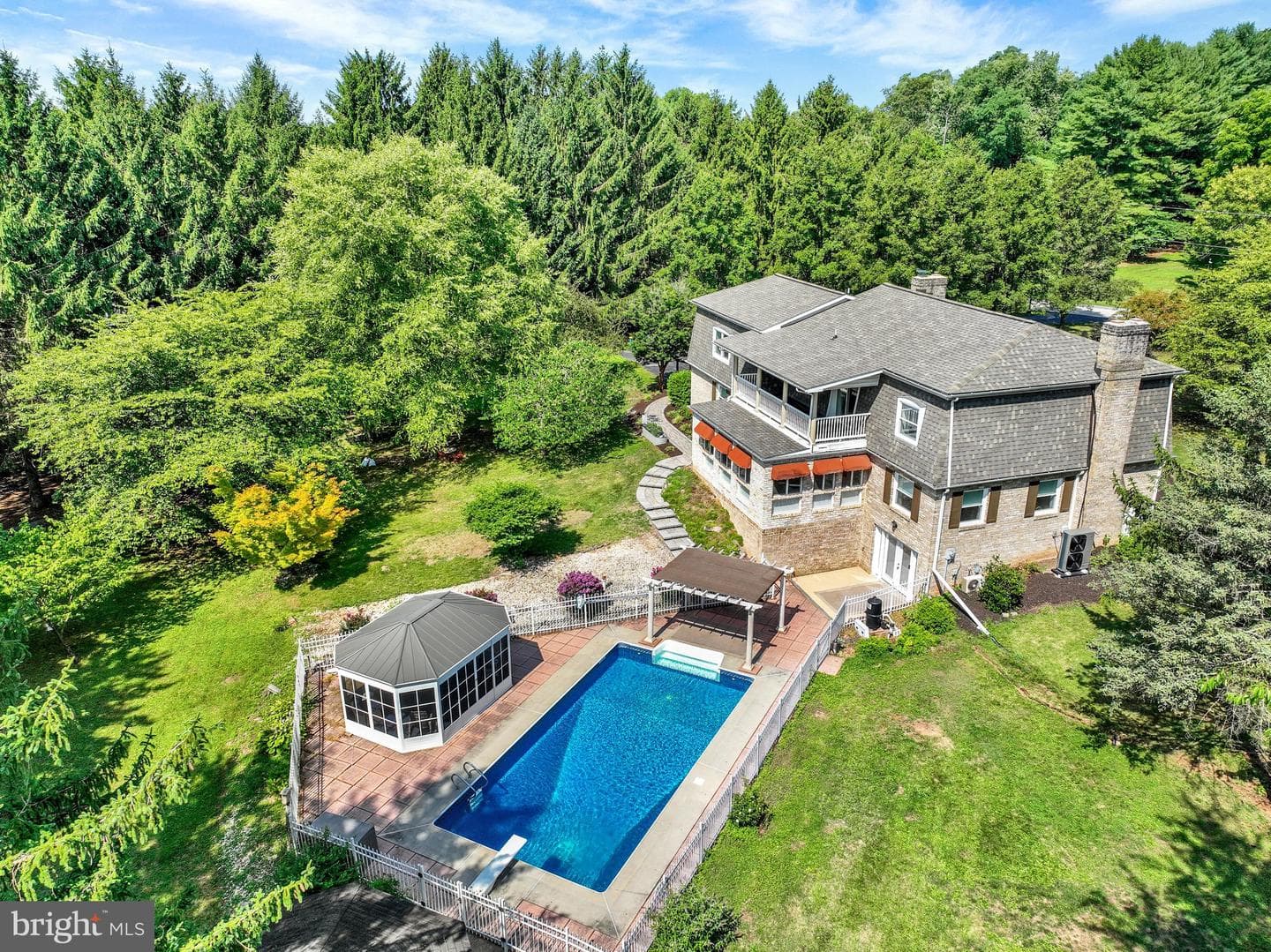 70 Kirmis Court photo 1