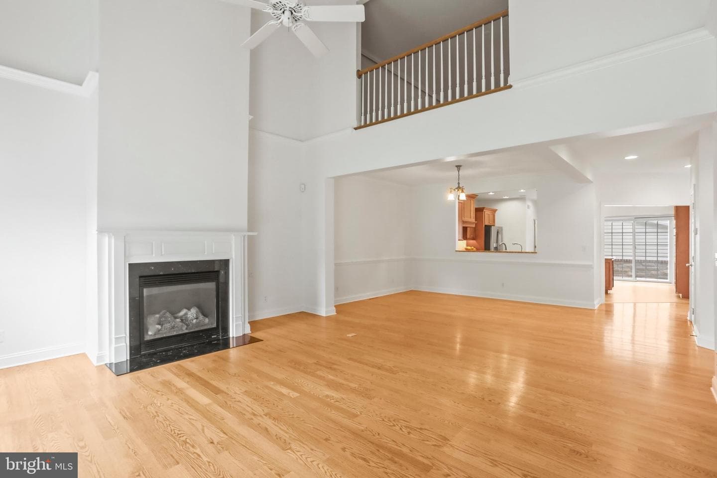 1443 Turnberry Court photo 16