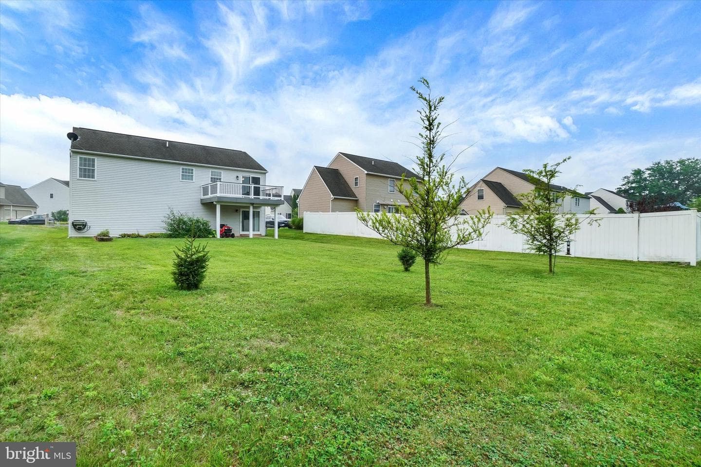 2005 Ashcombe Drive photo 25