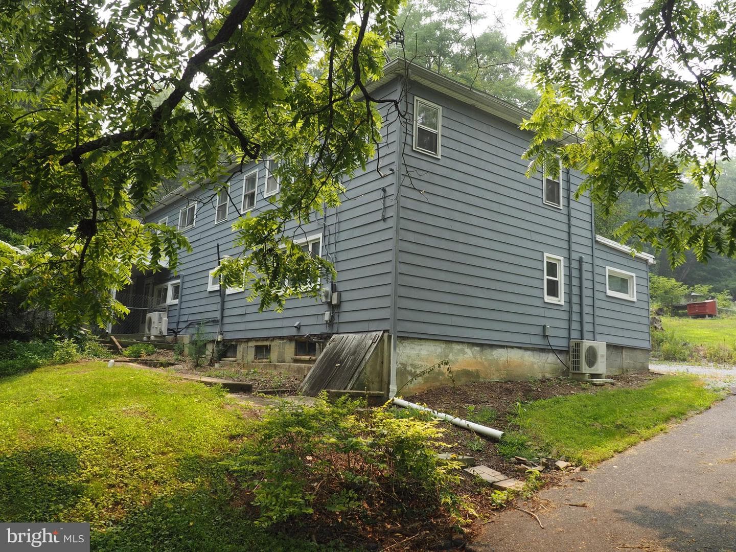 606 S Mountain Road, Dillsburg