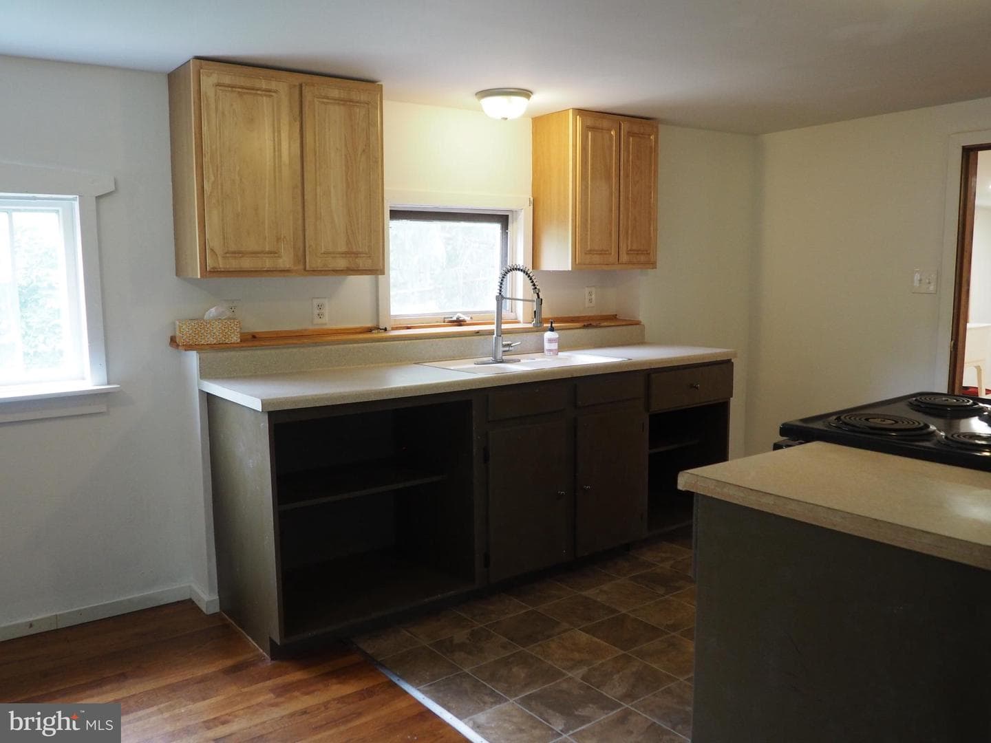 606 S Mountain Road photo 33