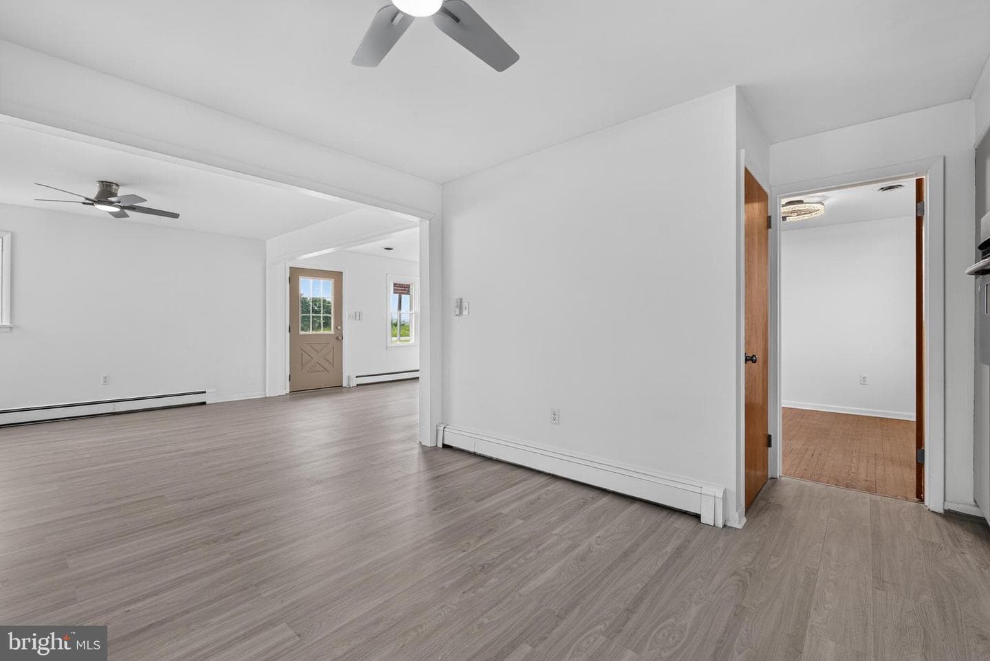 385 Manor Road photo 12