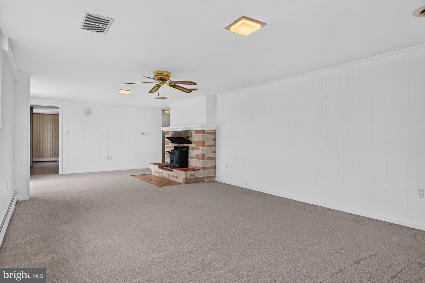 385 Manor Road photo 23