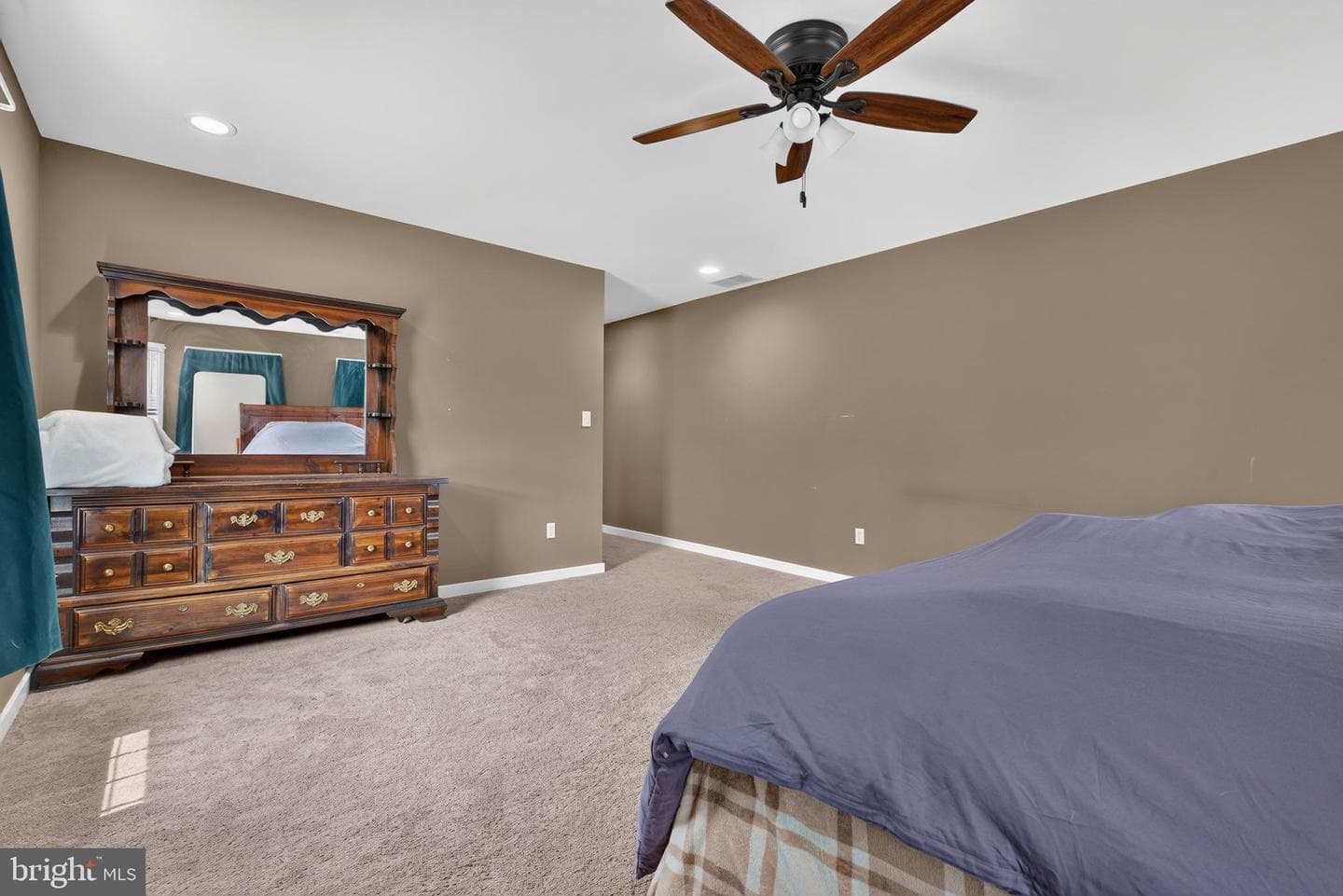 883 Bridgeton Road photo 32