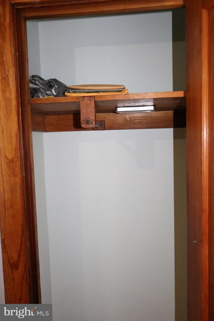 567 N Franklin Street photo 11