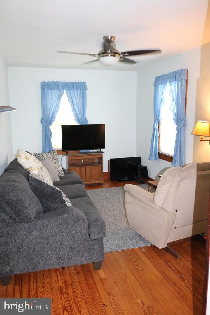 567 N Franklin Street photo 13