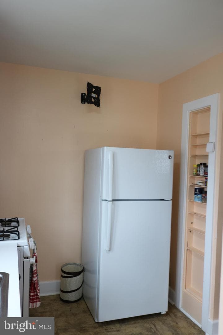 567 N Franklin Street photo 23