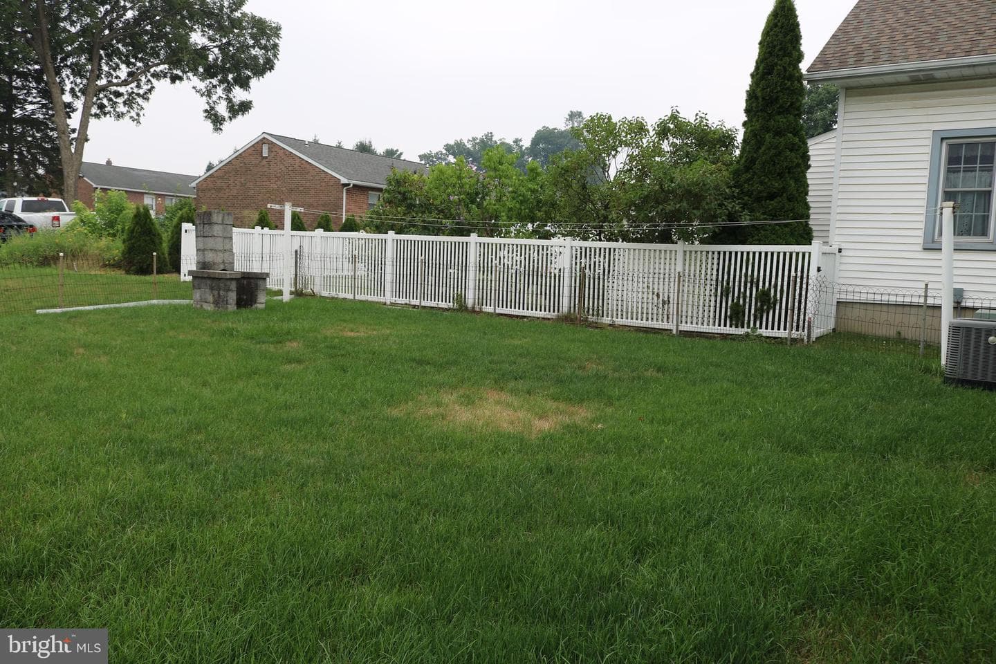 567 N Franklin Street photo 8