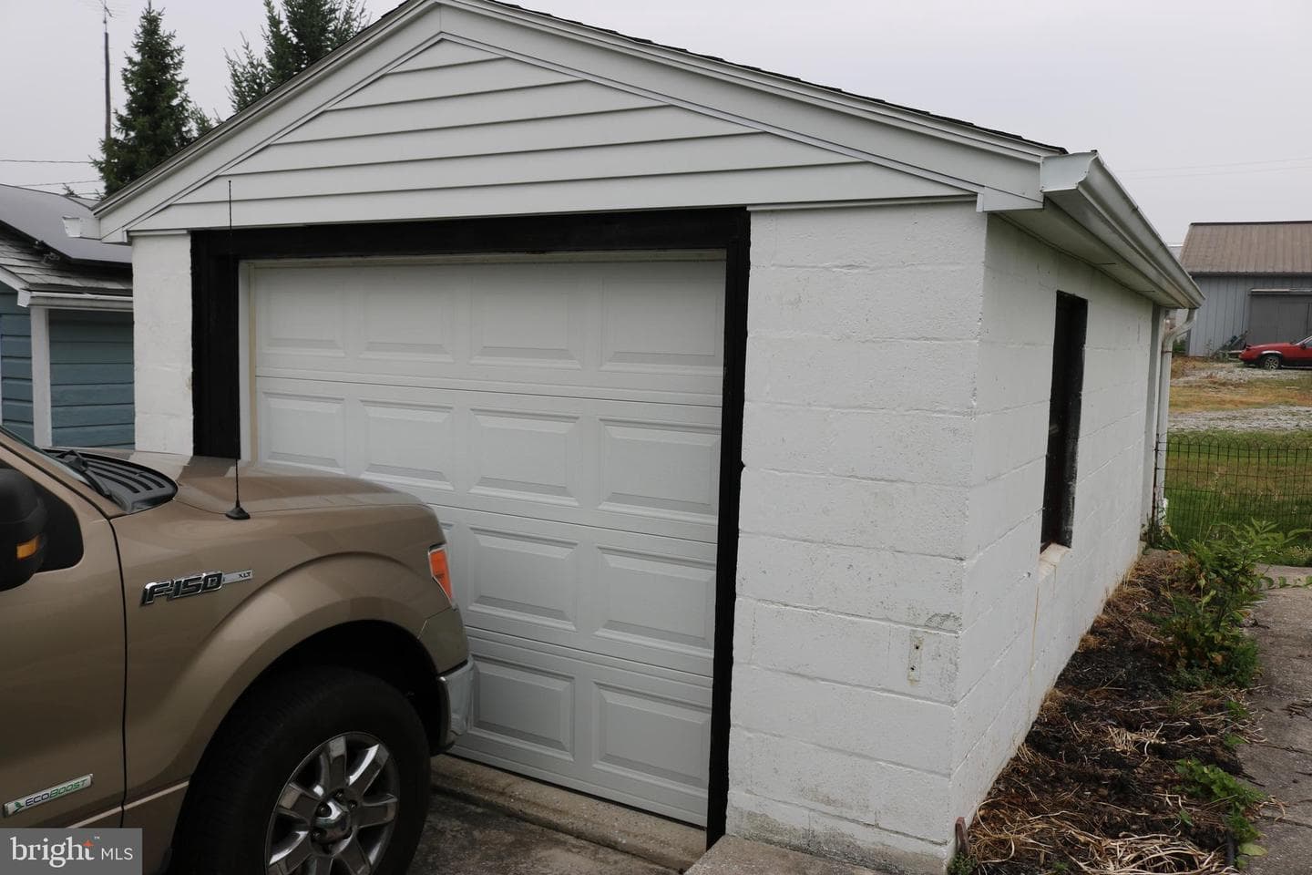567 N Franklin Street photo 9