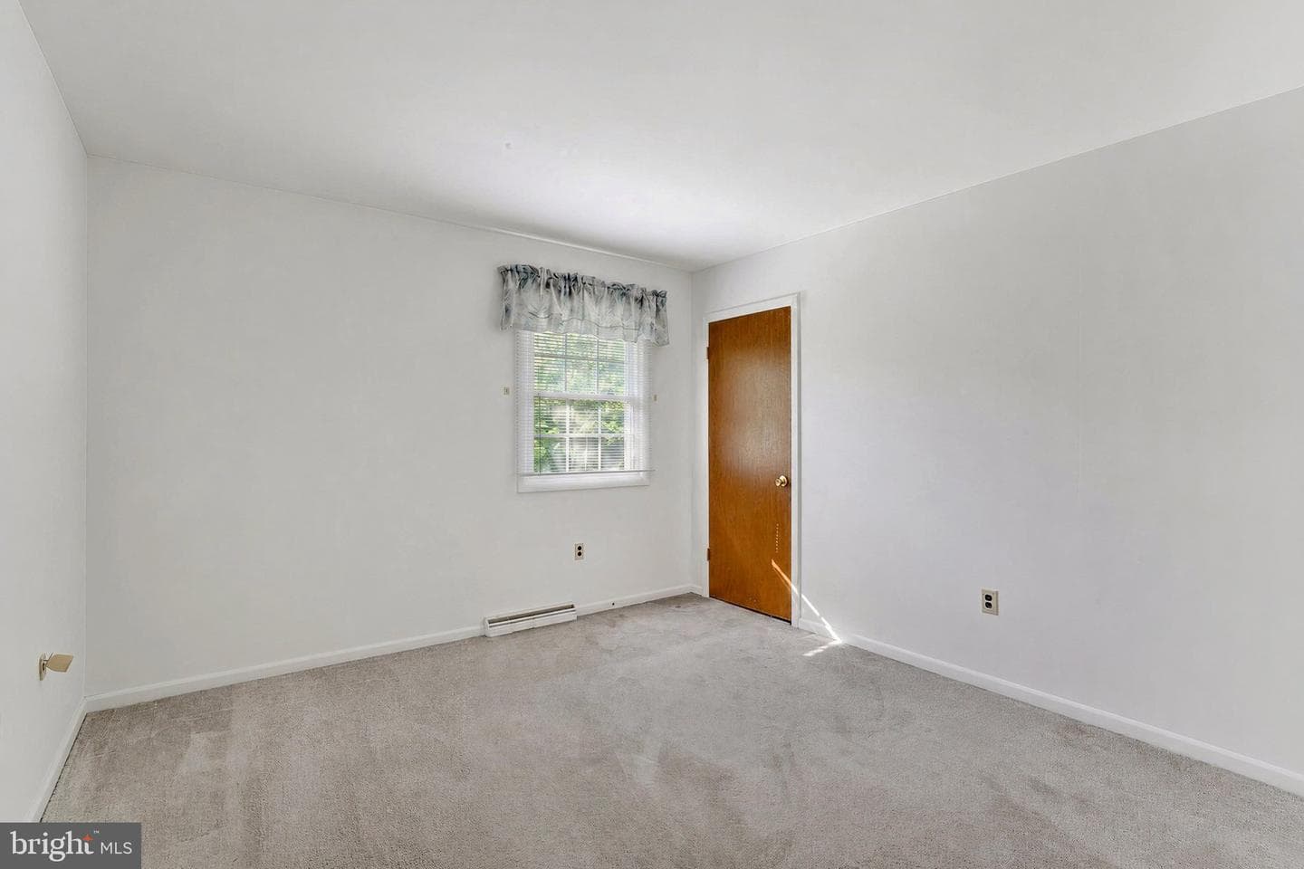 127 Strassburg Circle photo 18