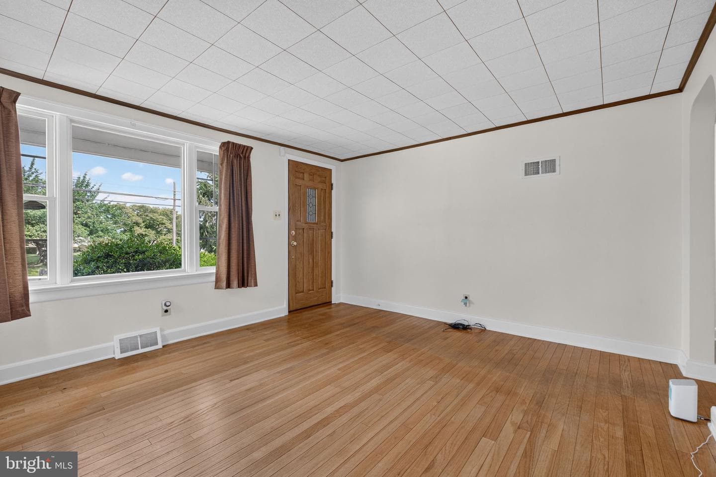 540 Manor Road photo 7