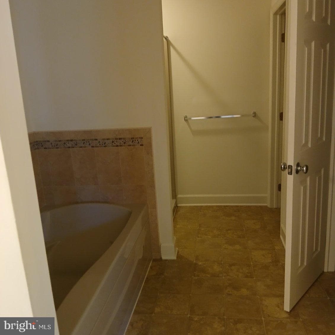 111 Scully Place photo 24